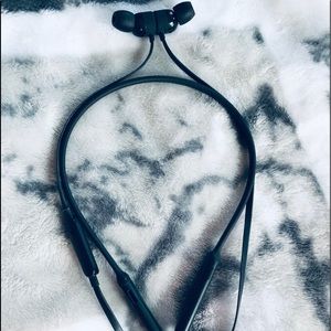 BEATS Wireless Bluetooth Headphones